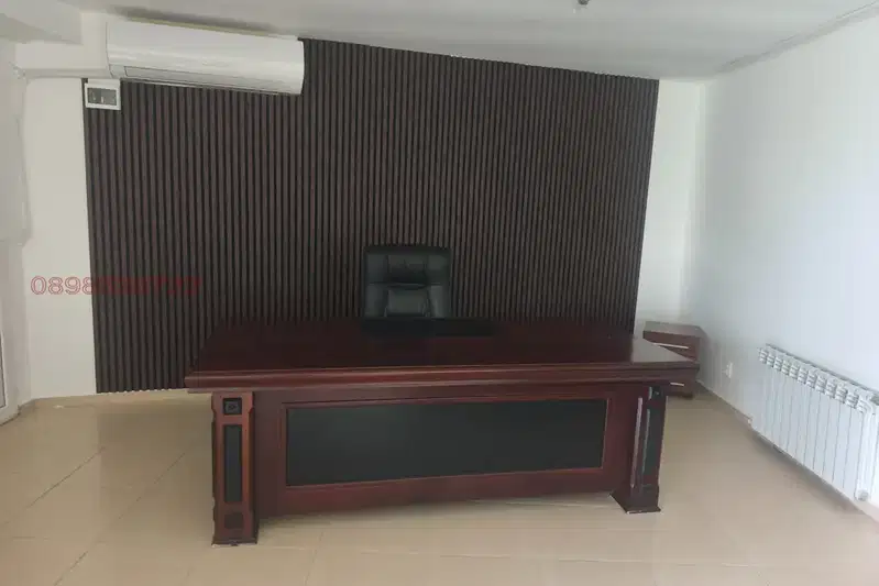 Office in Shumen, Centyr