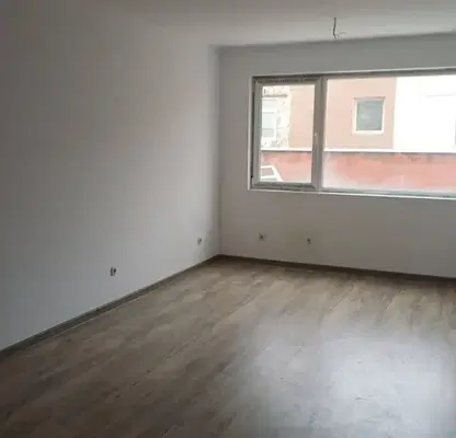 Photo 3 — Office in Shumen, Centyr