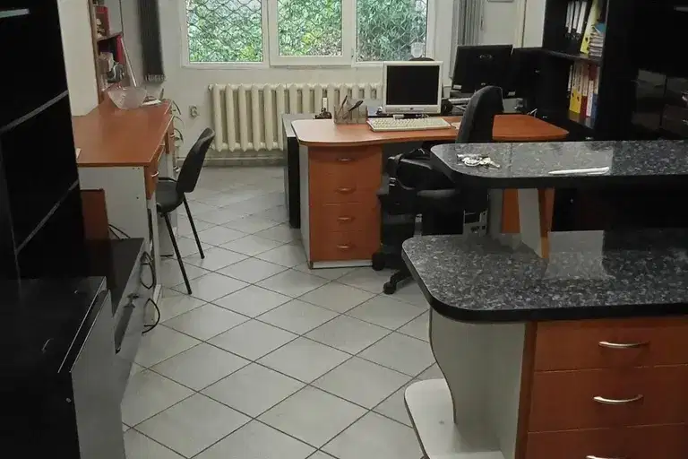 Office in Sofia, Centyr