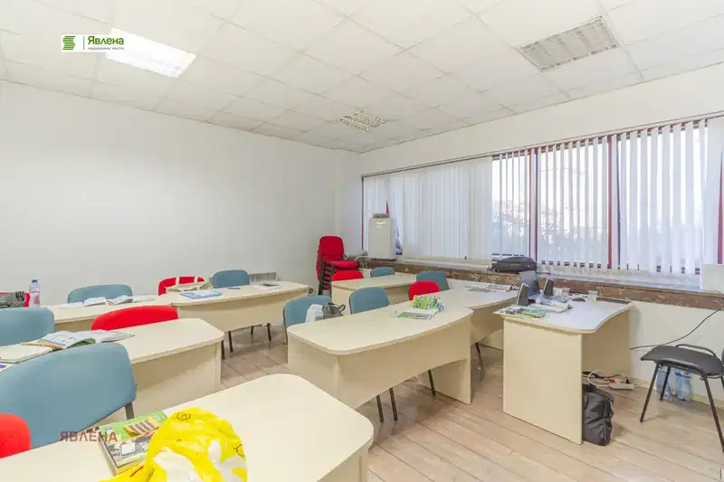 Office in Sofia, Centyr