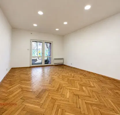 Photo 2 — Office in Sofia, Centyr