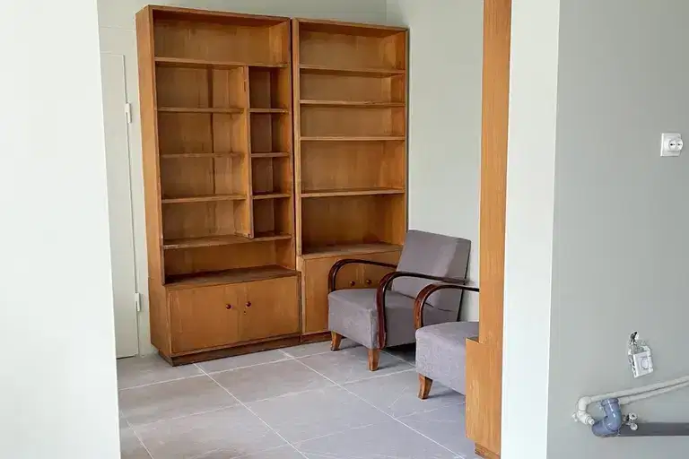 Office in Sofia, Centyr