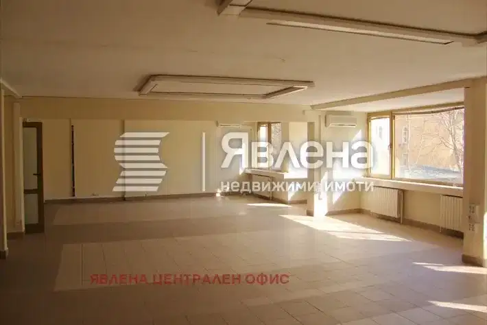 Office in Sofia, Centyr