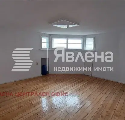 Снимка 2 — Офис в София, Център