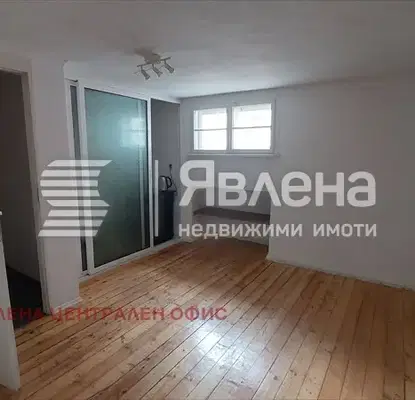 Снимка 4 — Офис в София, Център