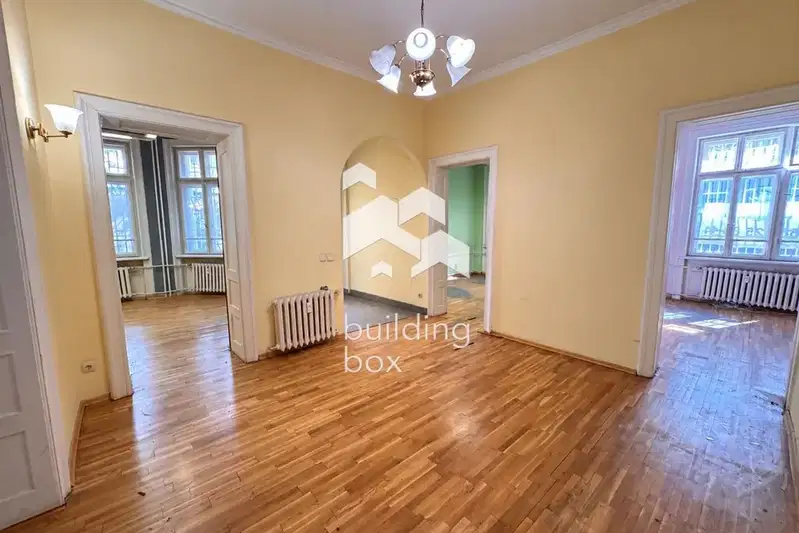 Office in Sofia, Doktorski Pametnik