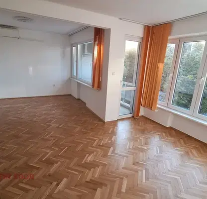 Photo 2 — Office in Sofia, Izgrev