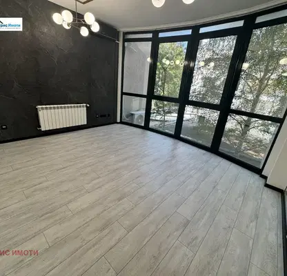 Photo 2 — Office in Sofia, Lozenec