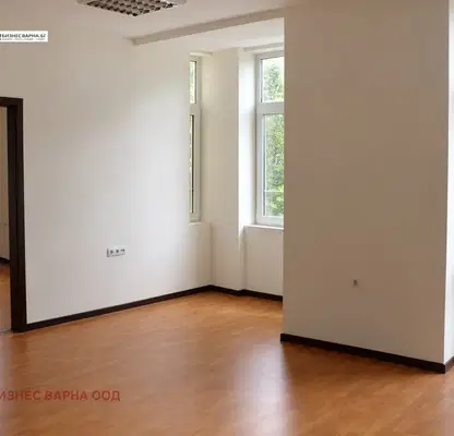 Photo 4 — Office in Varna, Centyr