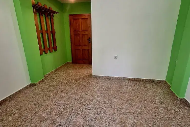 Office in Veliko Tyrnovo, Centyr