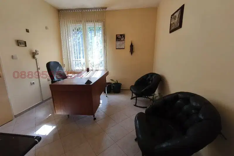 Office in Veliko Tyrnovo, Centyr