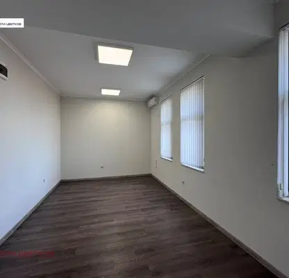 Photo 2 — Office in Vraca, Centyr