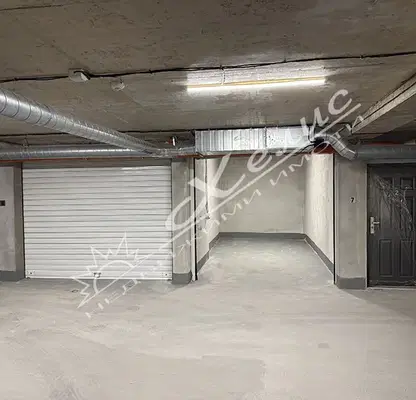 Photo 2 — Garage in Burgas, Centyr