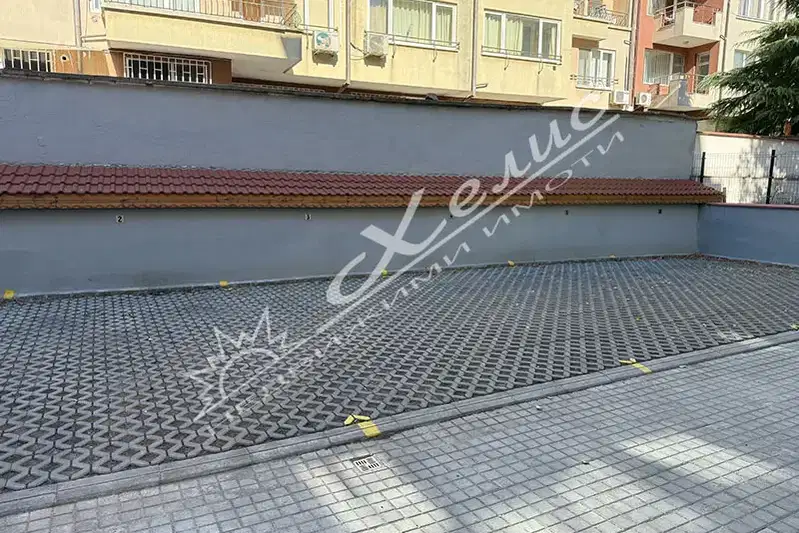 Parking Spot in Burgas, Centyr