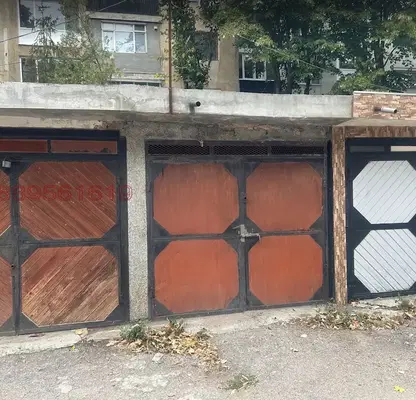 Photo 2 — Garage in Dobrich, Balik