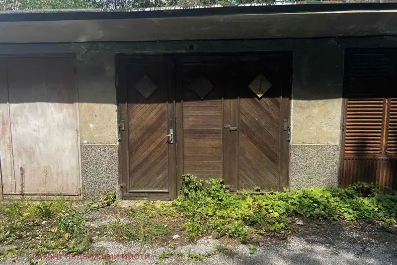 Garage in Gabrovo, Borovo