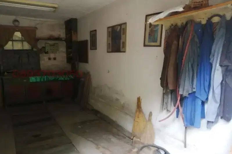Garage in Gabrovo, Centyr
