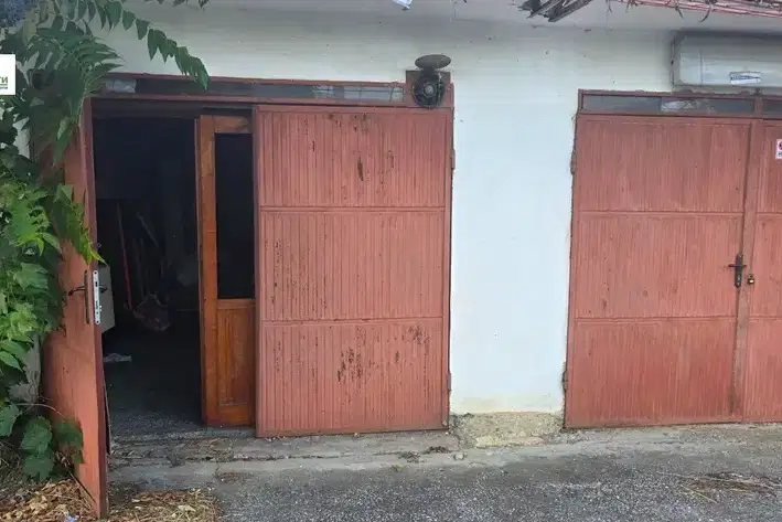 Garage in Gabrovo, Trendafil 2