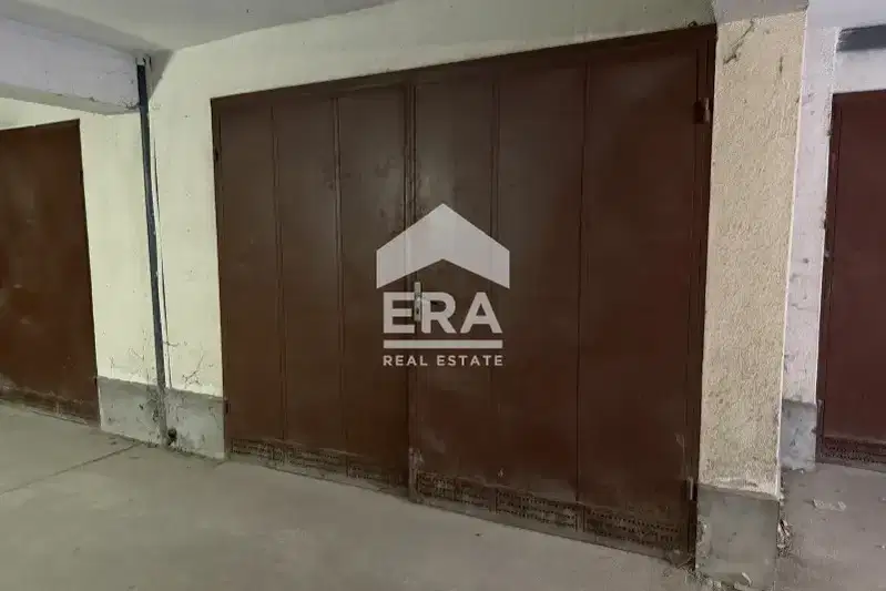 Garage in Haskovo, Centyr