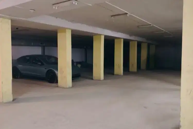 Parking Spot in Zlatni Pyasyci