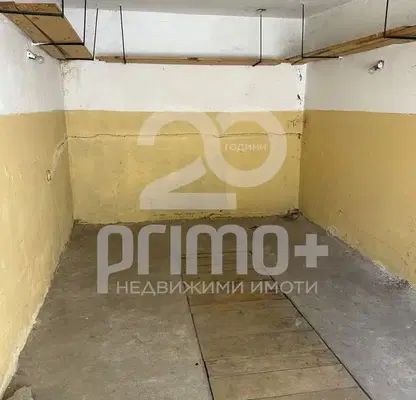 Photo 2 — Garage in Veliko Tyrnovo, Lyaskovec