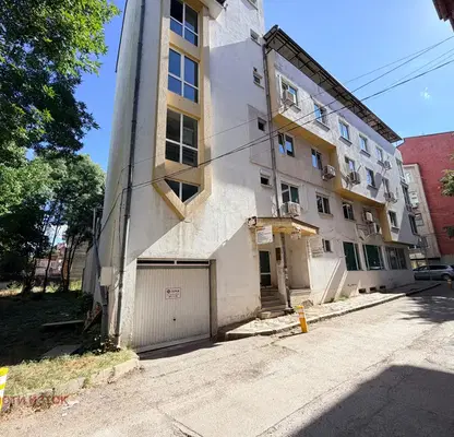 Photo 2 — Garage in Pernik, Centyr