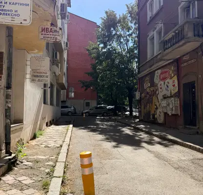 Photo 4 — Garage in Pernik, Centyr