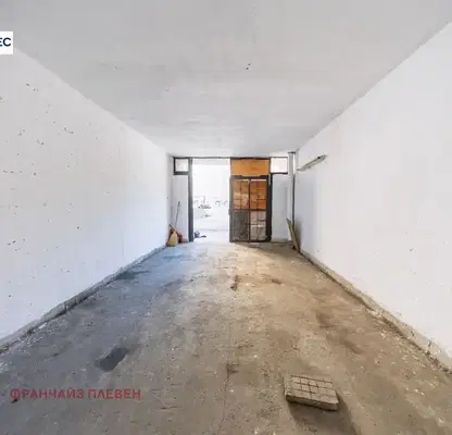 Photo 3 — Garage in Pleven, Idealen Centyr