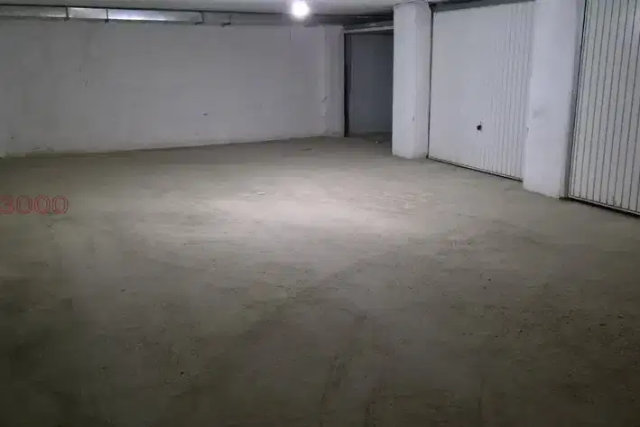 Garage in Pleven, Shirok Centyr