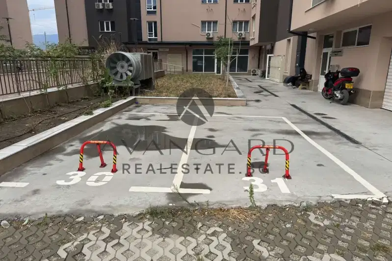 Parking Spot in Plovdiv, Hristo Smirnenski