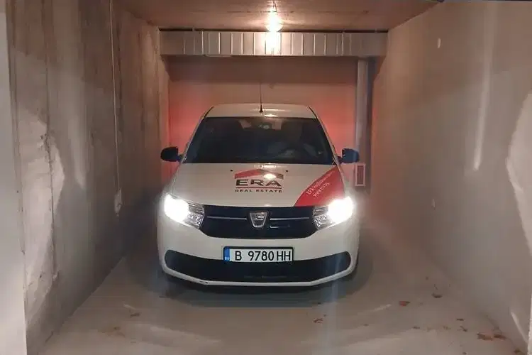 Гараж в Пловдив, Съдийски