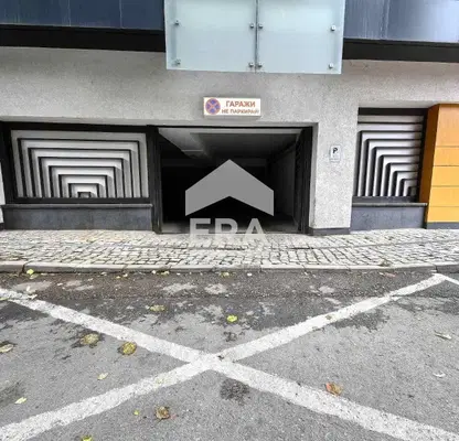 Photo 2 — Parking Spot in Ruse, Centyr