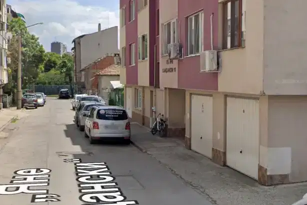 Garage in Ruse, Yalta