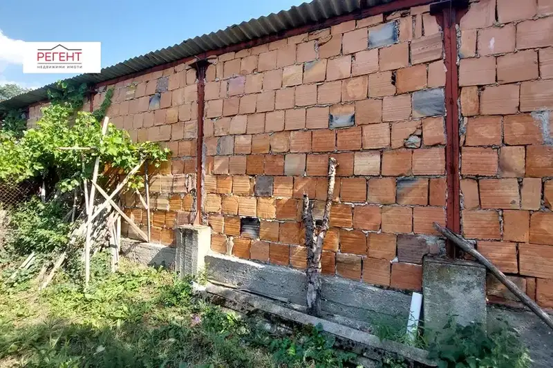 Гараж в Габрово, с. Ангелов