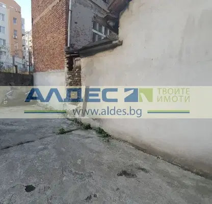 Photo 2 — Parking Spot in Sofia, Banishora