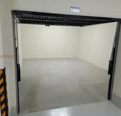Photo 3 — Garage in Sofia, Banishora