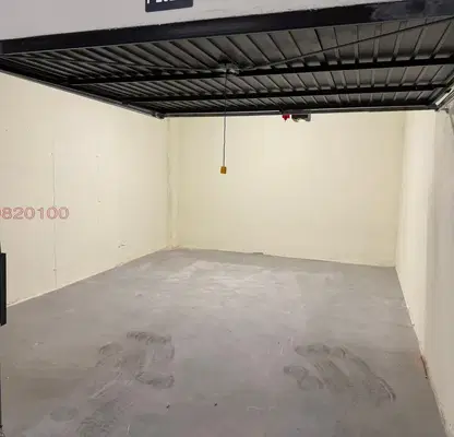 Photo 2 — Garage in Sofia, Banishora