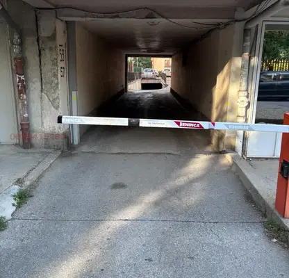 Photo 5 — Garage in Sofia, Borovo