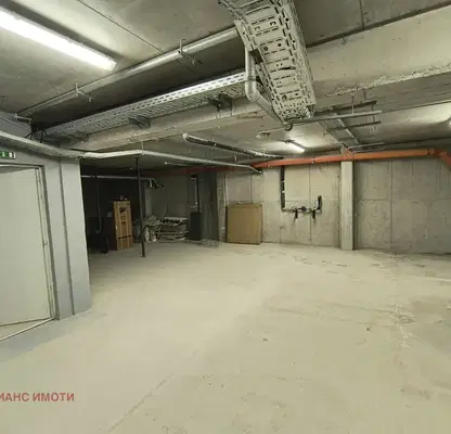 Photo 2 — Garage in Sofia, Centyr