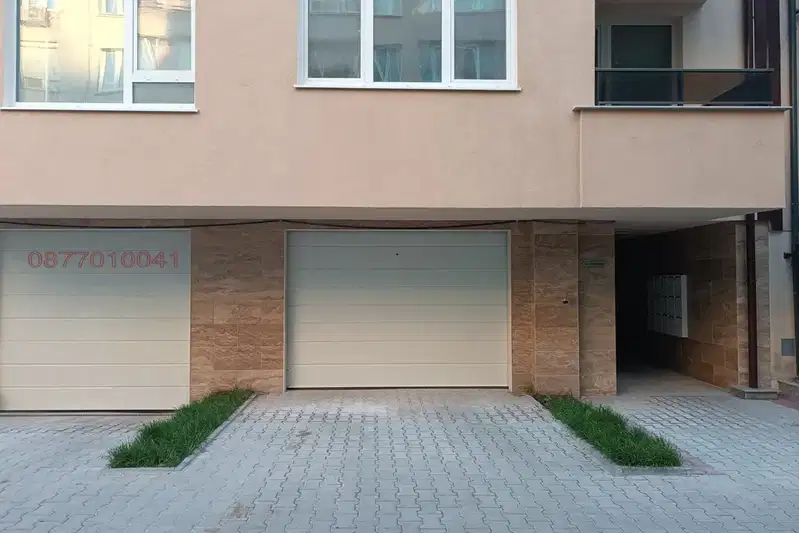 Гараж в София, Център