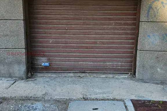 Гараж в София, Център