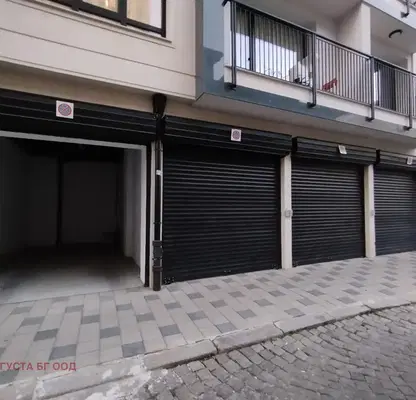 Photo 2 — Garage in Sofia, Centyr