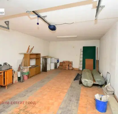 Photo 5 — Garage in Sofia, Goce Delchev
