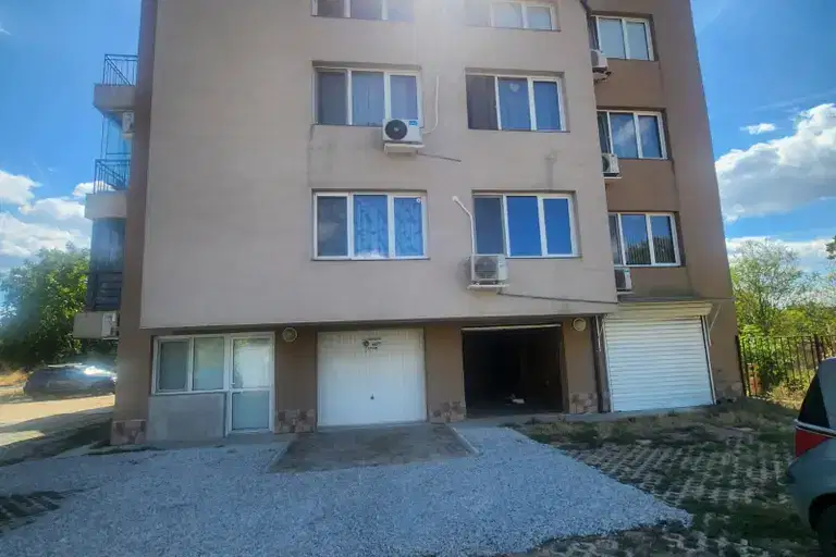 Garage in Sofia, Levski V