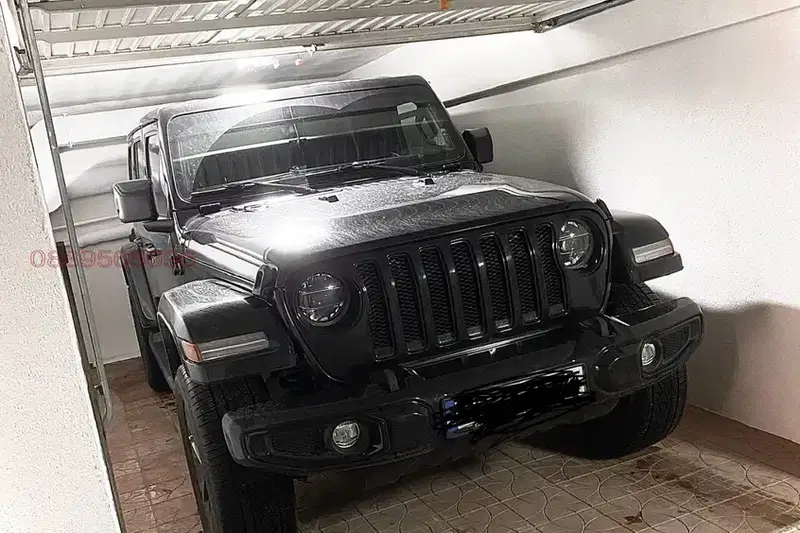 Garage in Sofia, Lozenec
