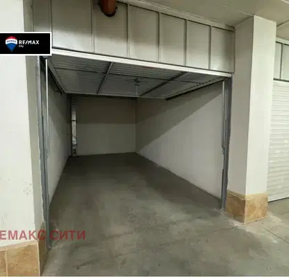 Photo 3 — Garage in Sofia, Lozenec