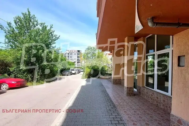Garage in Sofia, Lyulin - Centyr