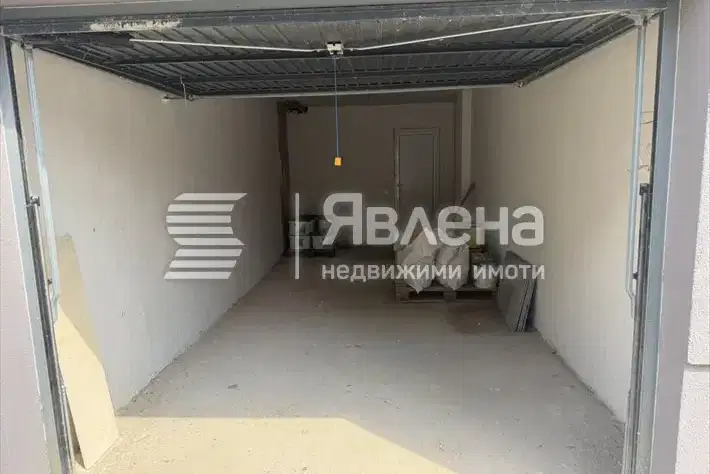 Garage in Sofia, Malinova Dolina