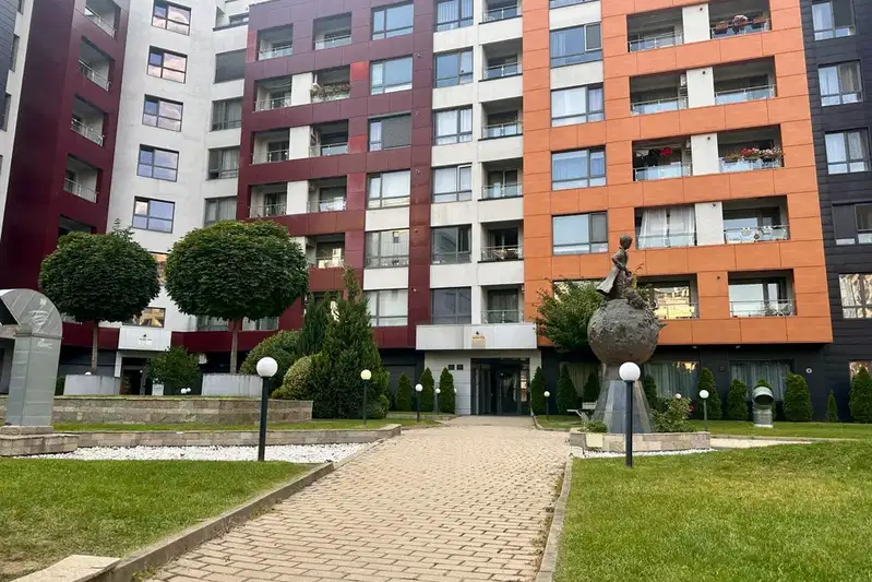 Паркомясто в София, Манастирски ливади