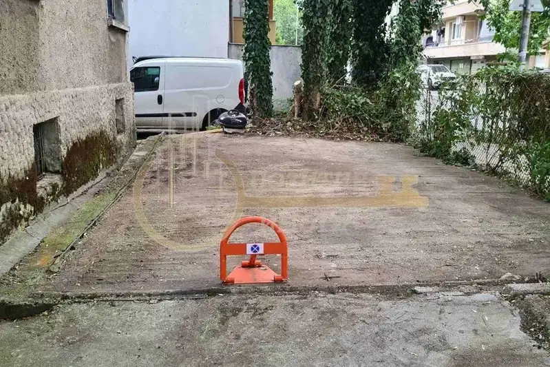 Parking Spot in Sofia, Medicinska Akademiya